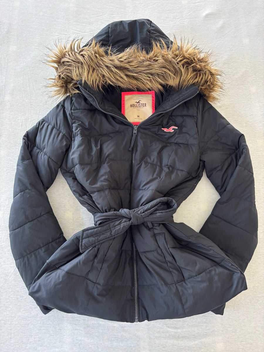 Hollister Puffer Jacke Schwarz Fellkapuze Taillengürtel Gr. M