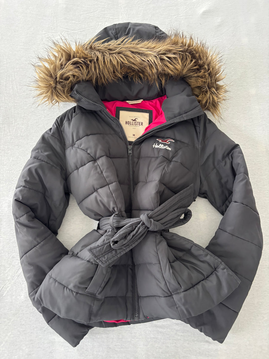 Hollister Pufferjacke Anthrazit Fellkapuze Gürtel Pinkes Futter Gr. M
