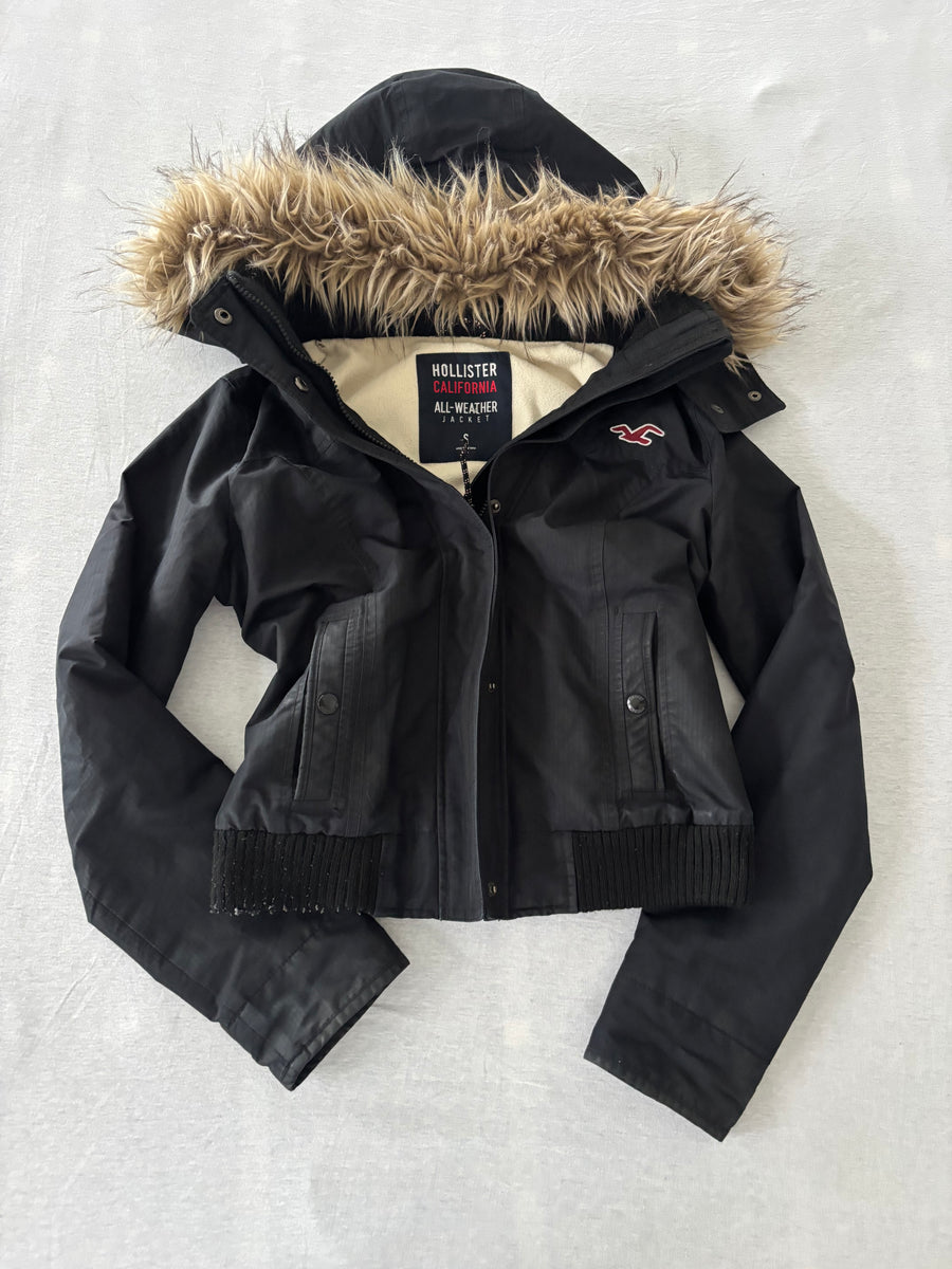 Hollister All-Weather Jacke Schwarz Fellkapuze Fleece Gr. S