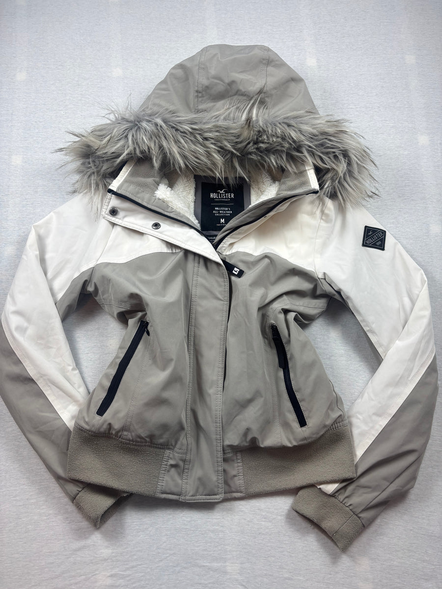 Hollister All-Weather Jacke Weiß Beige Fellkapuze Teddyfutter Gr. M